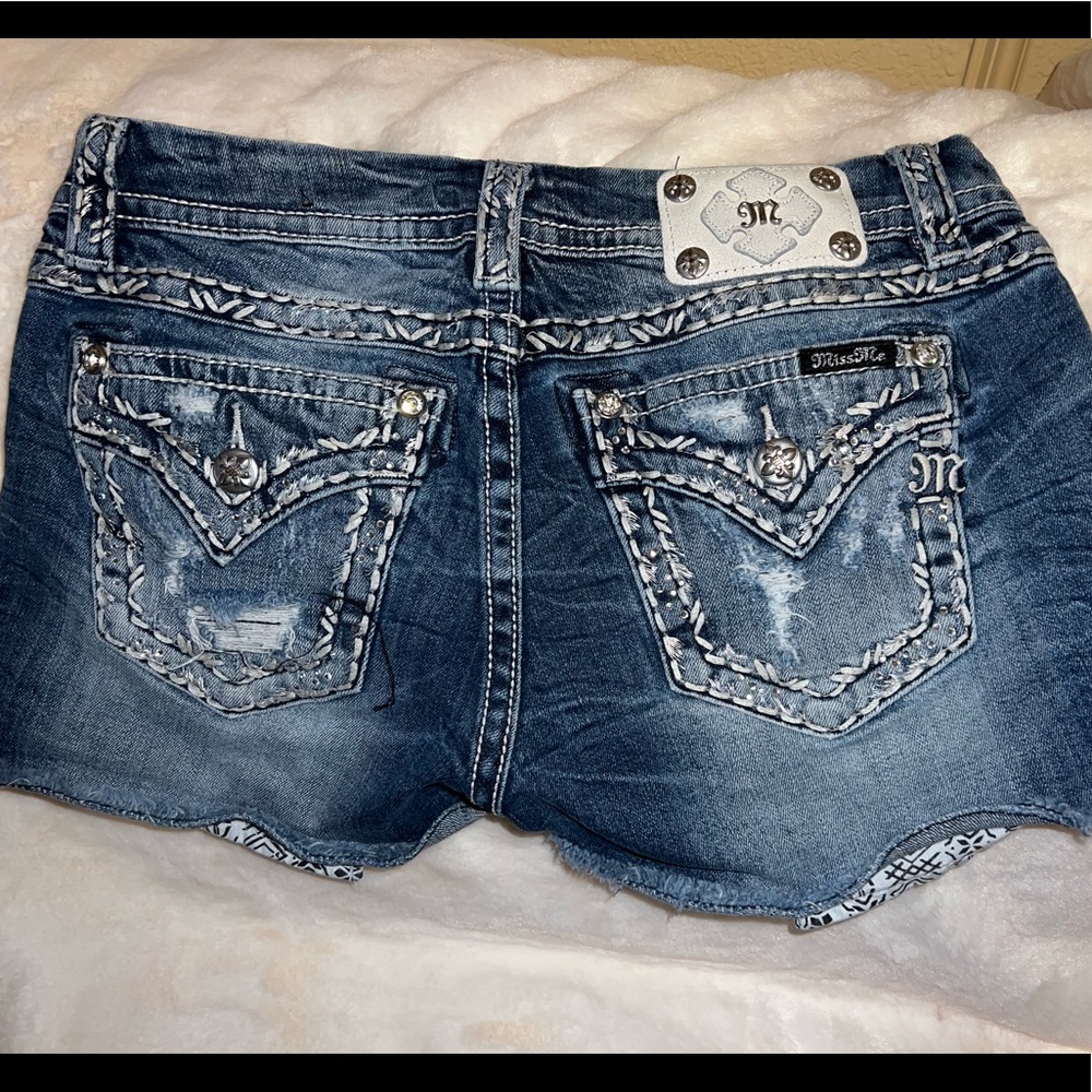 Miss Me easy short